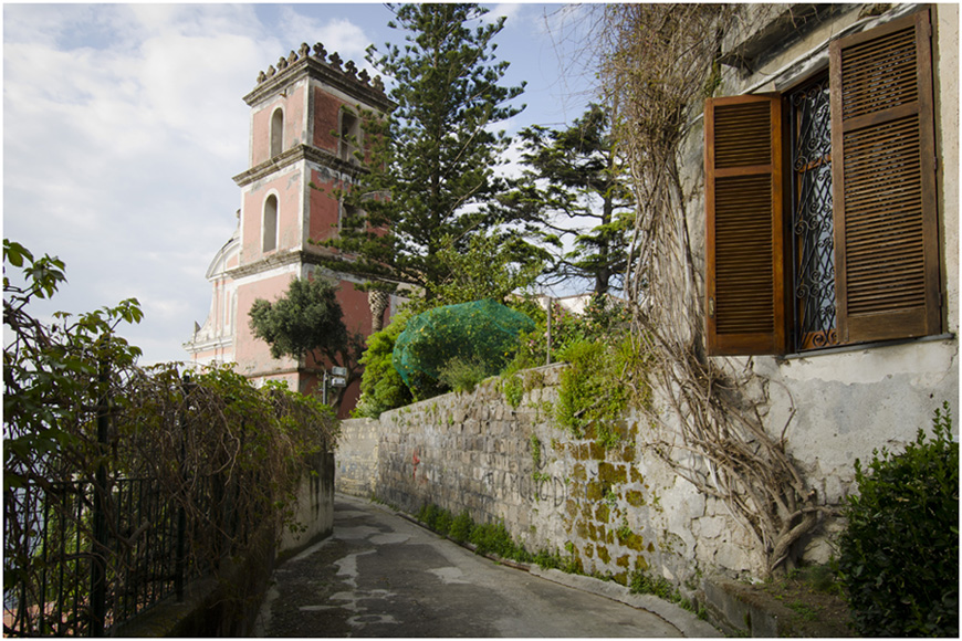 Vico Equense(verso la chiesa)