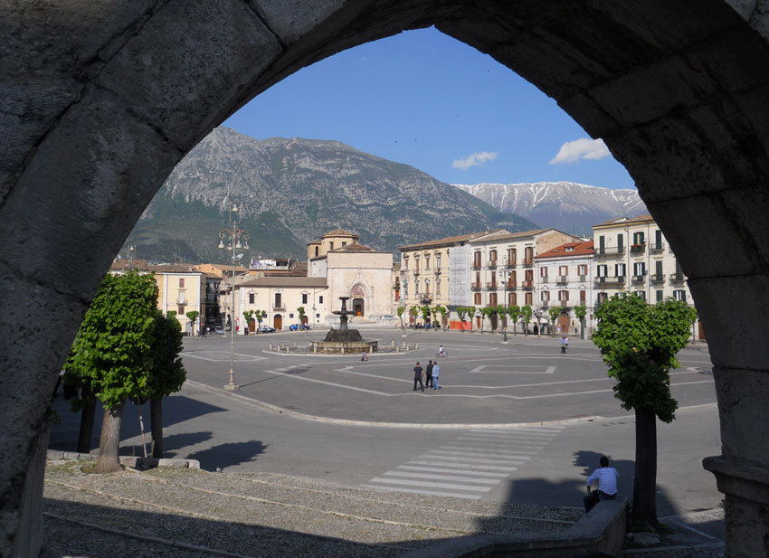 Sulmana incorniciata