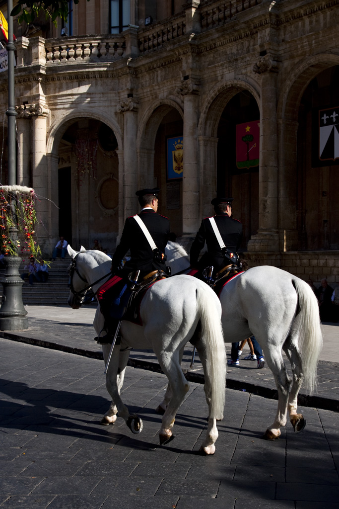 carabinieri a cavallo