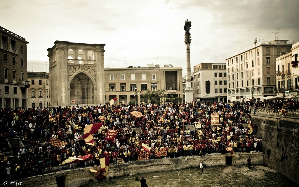 Festeggiamenti salvezza del lecce.