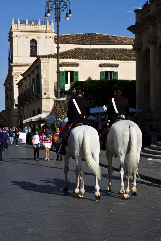 carabinieri a cavallo 2