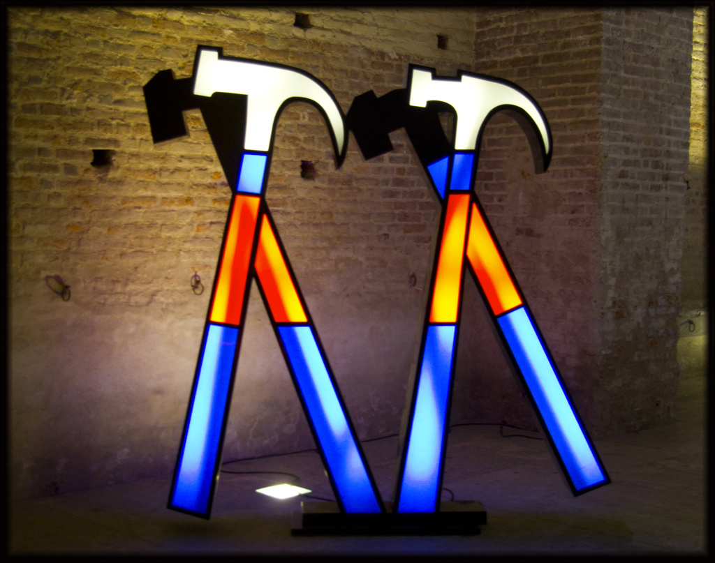 Tutto sommato, � solo un altro mattone sul muro ...