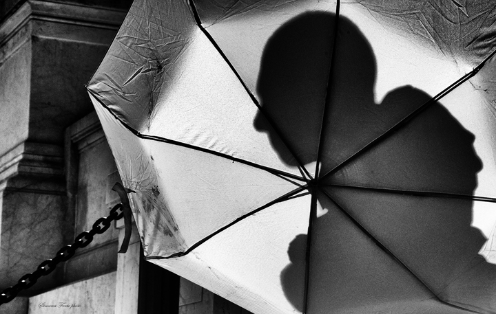 Giocando con l'ombrello