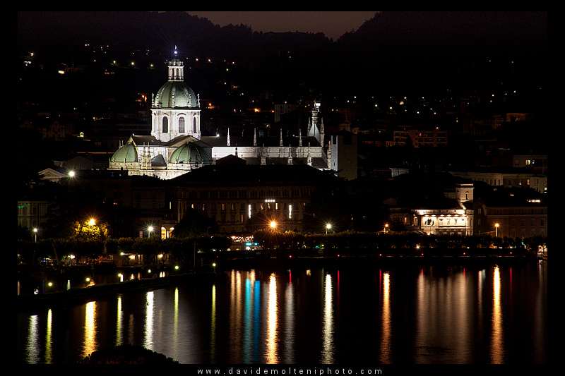 Como by night  - la basilica