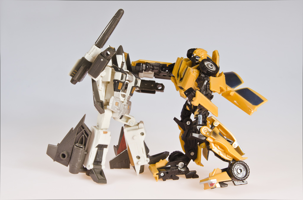 Starscream Vs Bumblebee