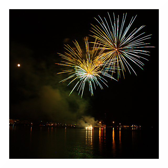 Fuochi sul golfo - b