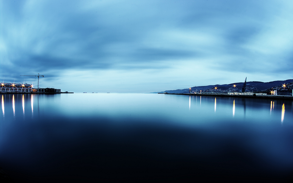 Trieste, l'ora blu