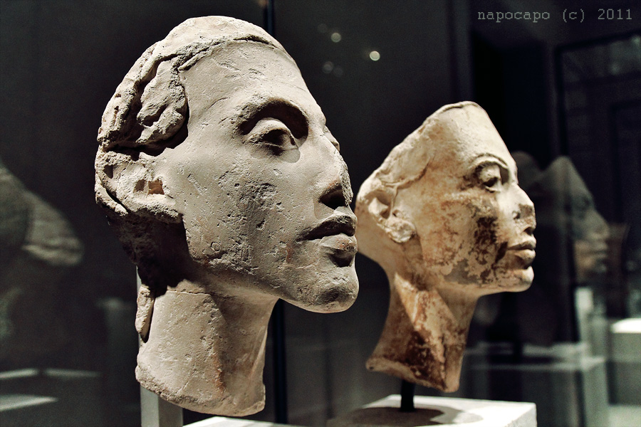 AKHENATON & NEFERTITI
