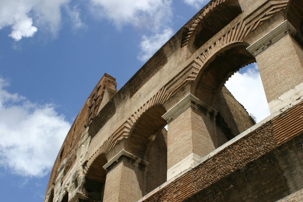 cartolina del colosseo