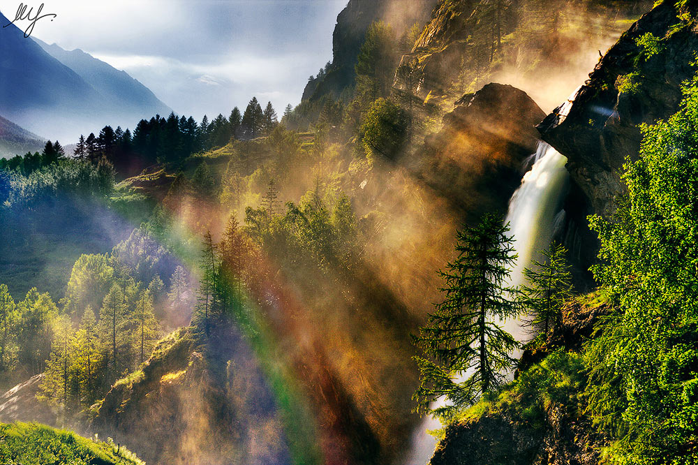 :: CASCATE DI LILLAZ E ARCOBALENO ::