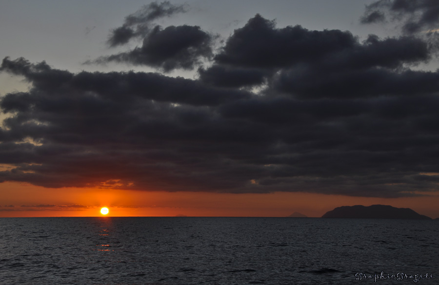 tramonoto sulle isole