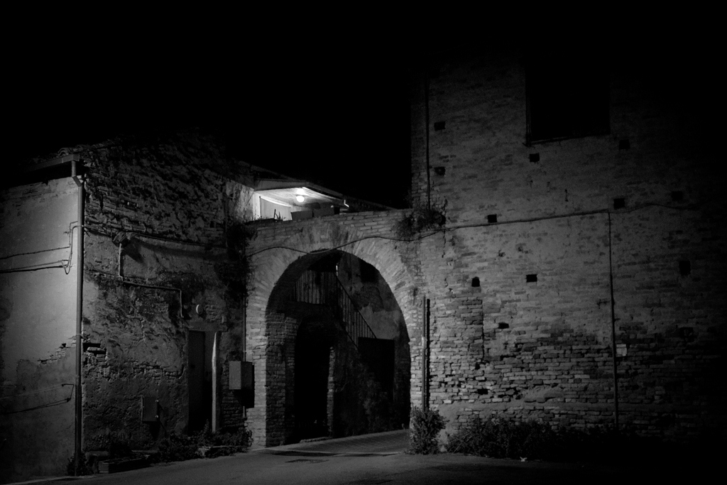 Il mio paese, la porta del mercato vecchio