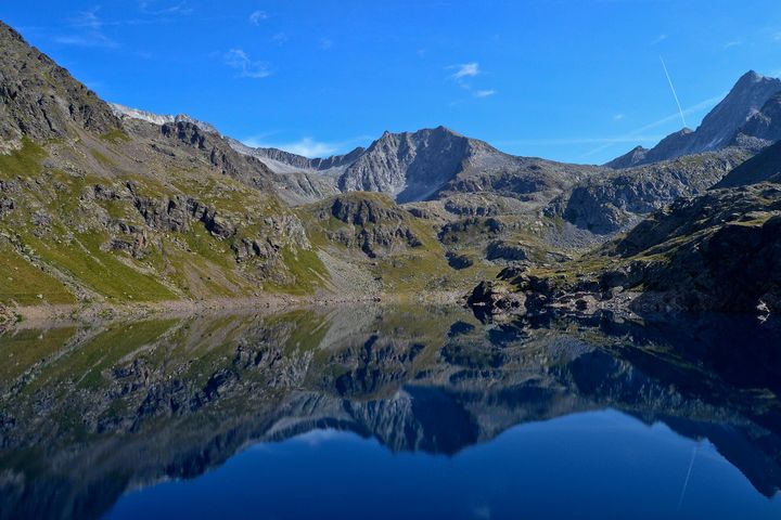Specchio sul Lago Baitone.