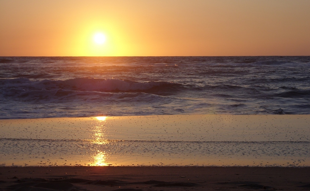 luci sul bagnasciuga...