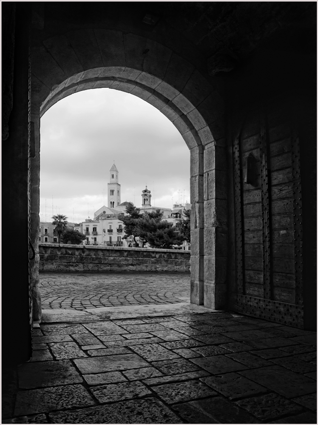 Porte aperte a Bari
