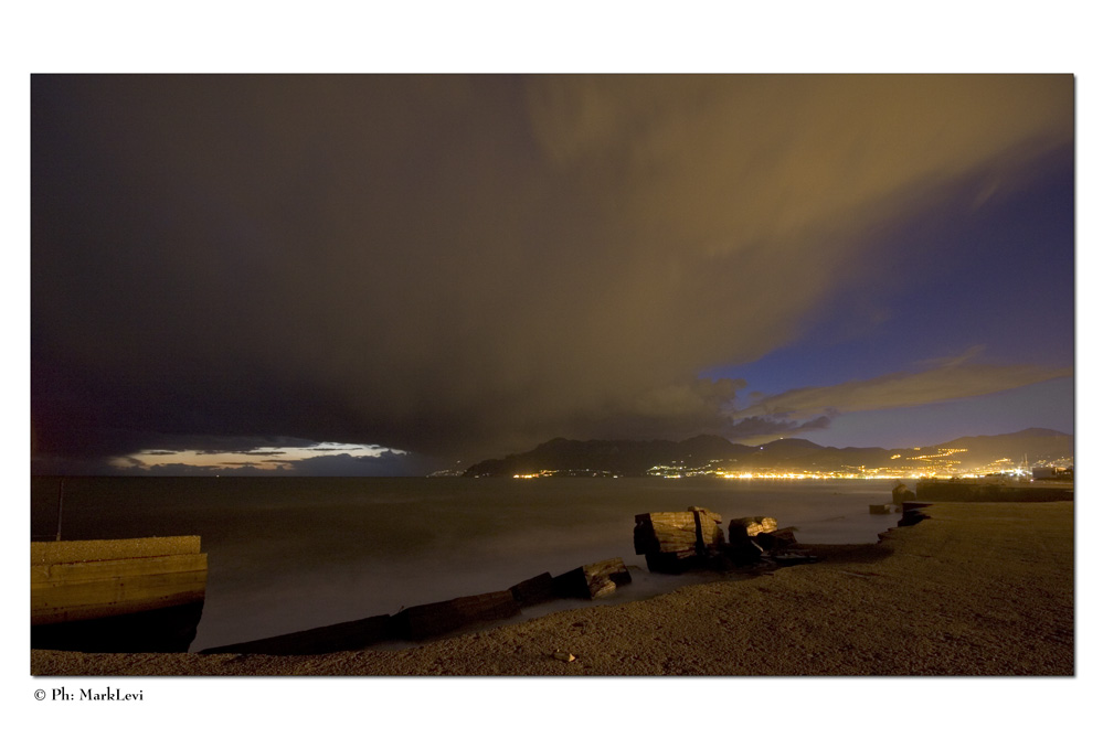 ...e la notte arrivano le nuvole...