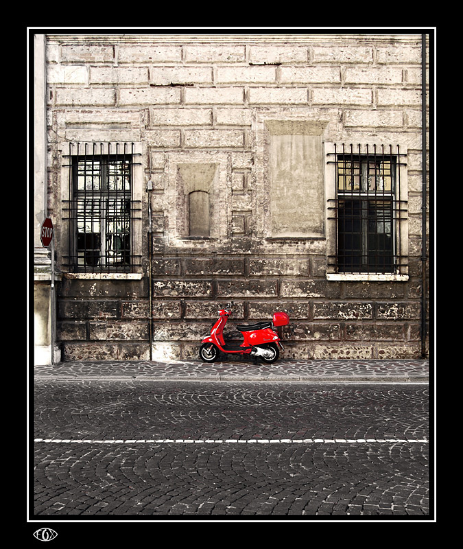 Vespa rossa