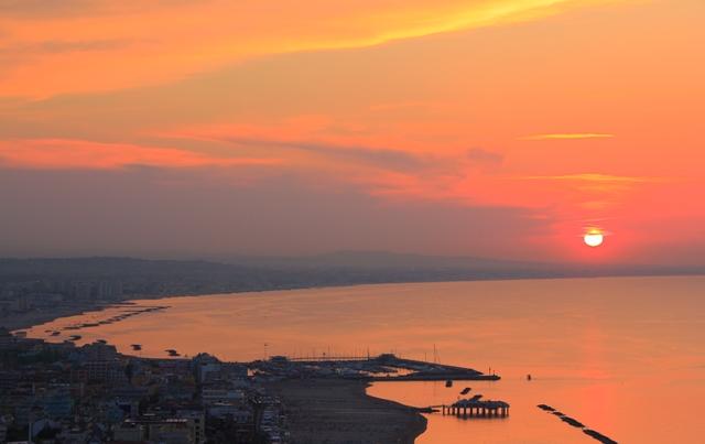 Tramonto sulla Riviera Romagnola