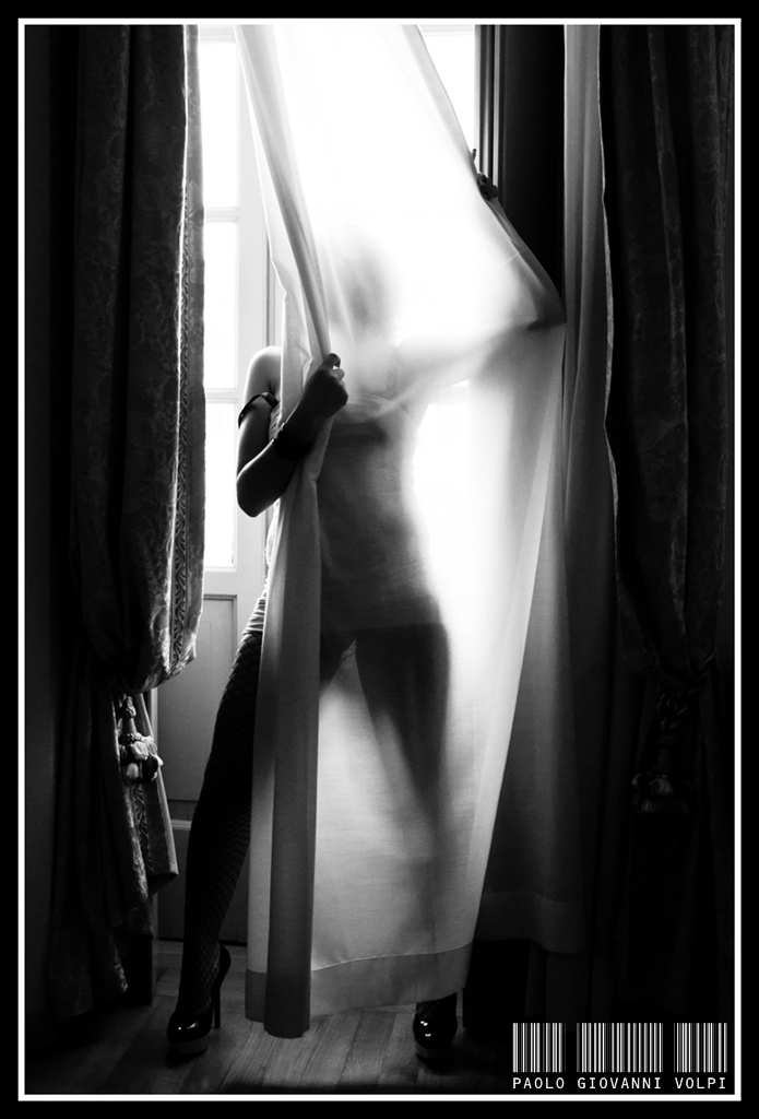 DONNA: LUCE E TENEBRA