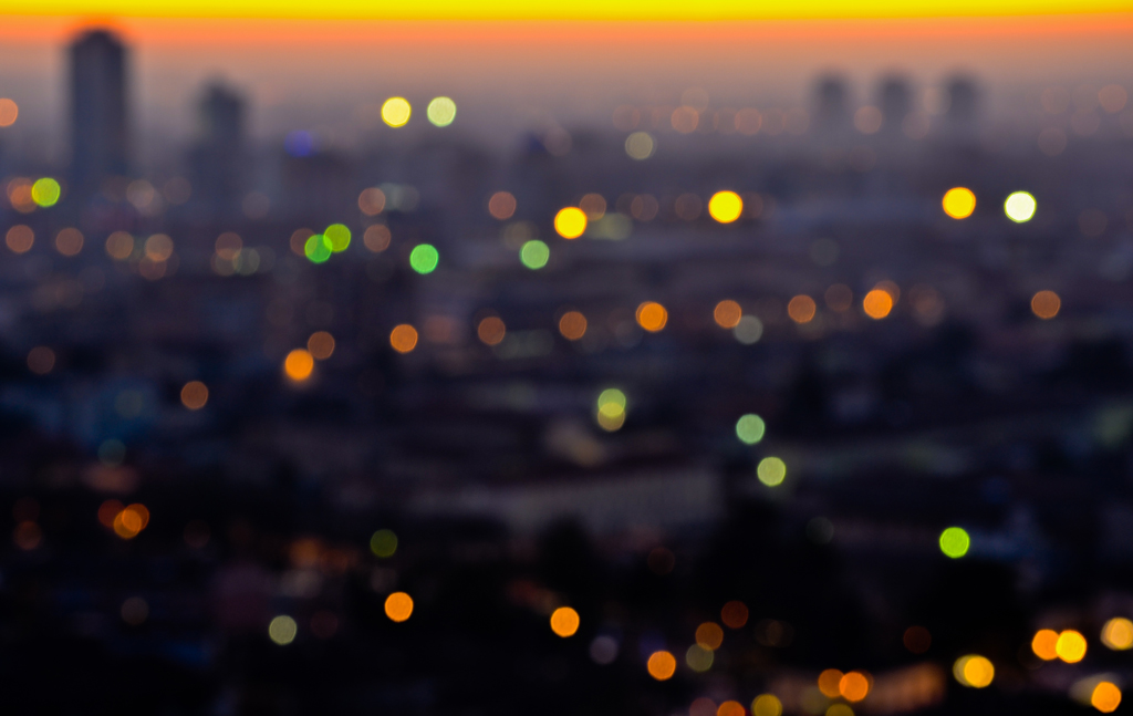 Effetto Bokeeh e citt� sullo sfondo.
