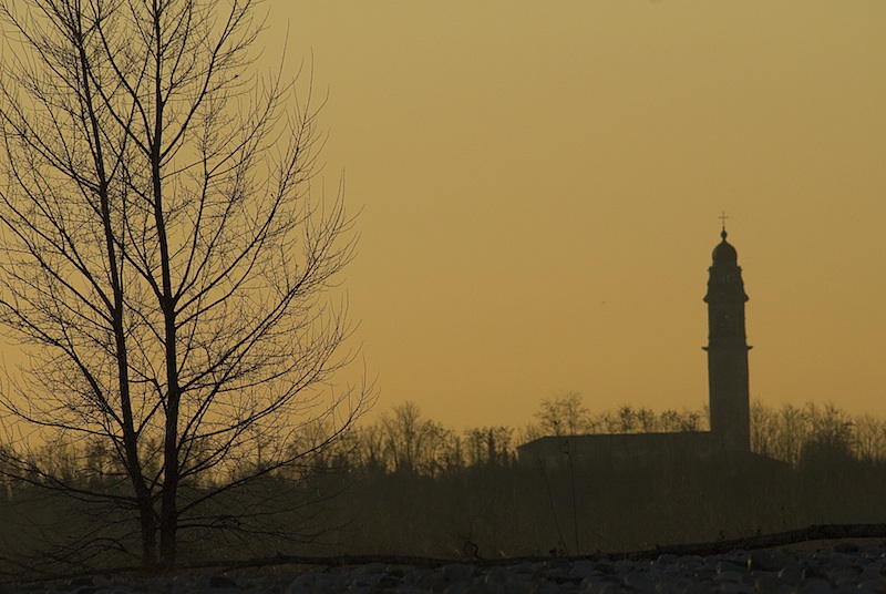 controluce con teleobbiettivo