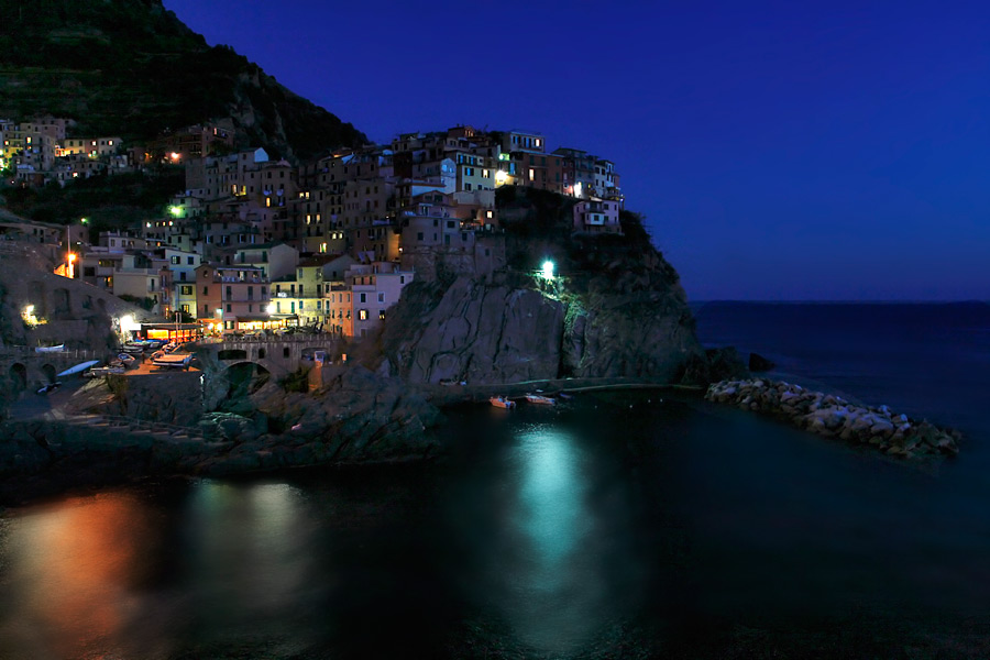 Manarola, un piccolo presepe arroccato sul mare