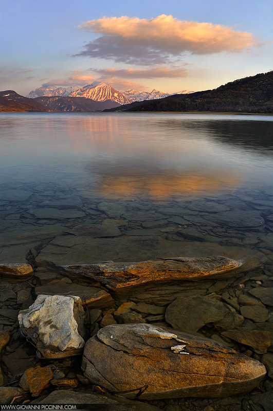 Parallel worlds - Campotosto Lake