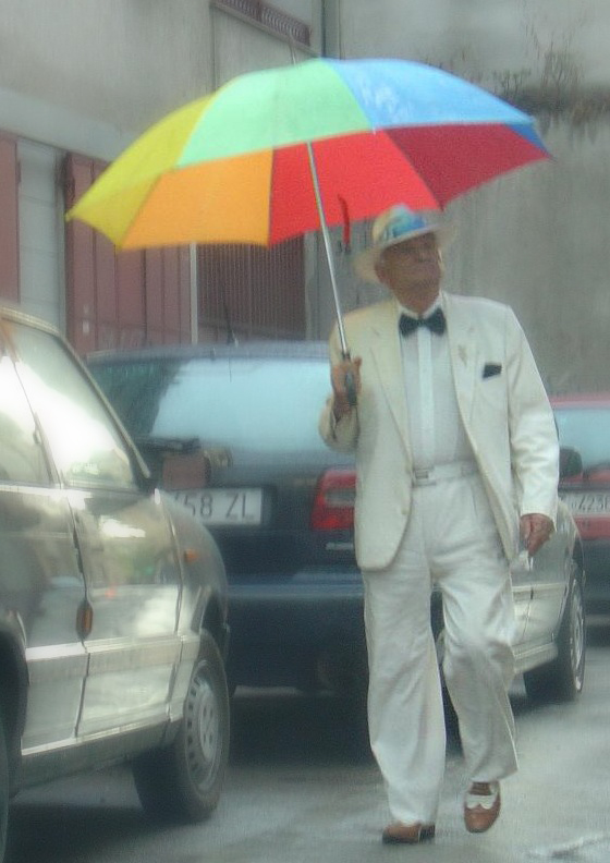 Passeggiando con la pioggia.