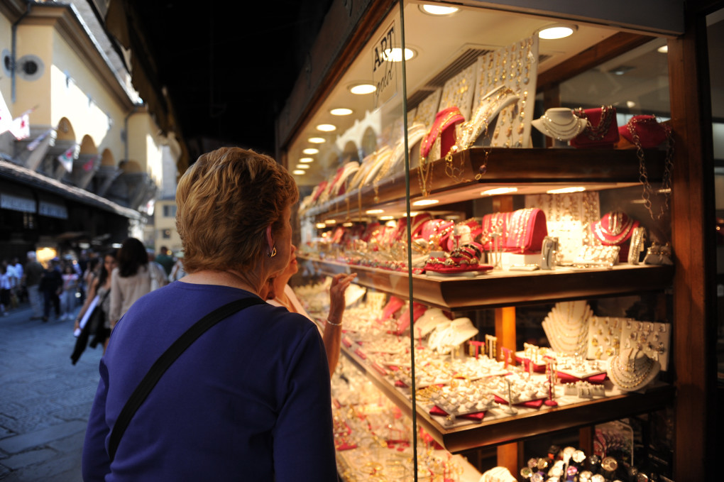 ponte vecchio centro di attrazione