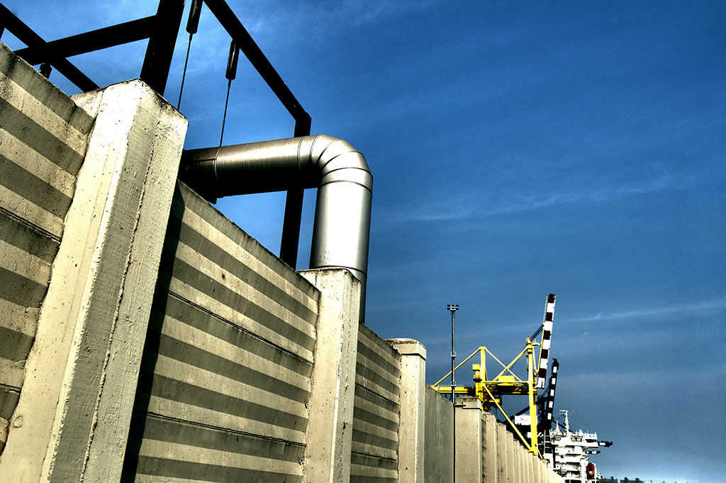 Wall of an industrial port