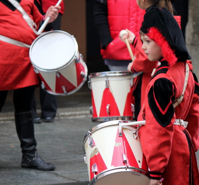 Hey mr. tamburine man....