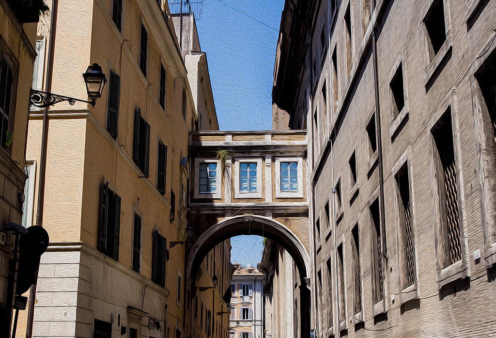 un mostro per i vicoli di Roma