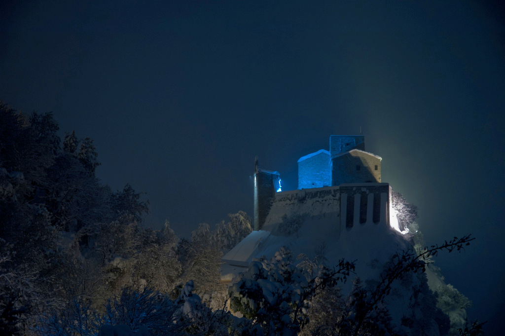 Rocca con la neve