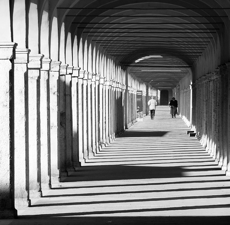 loggia dei cappuccini- comacchio