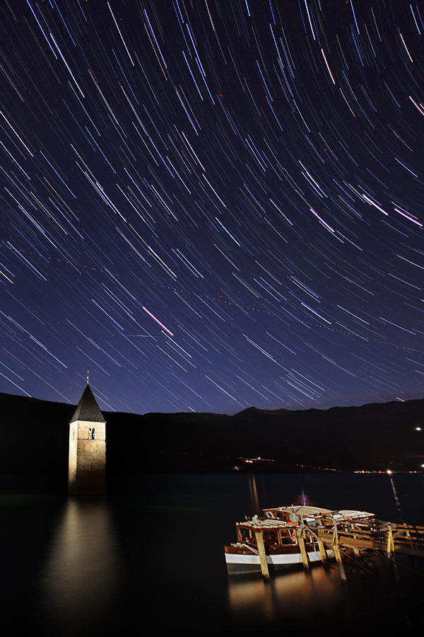 Star Trails - Lago di Resia