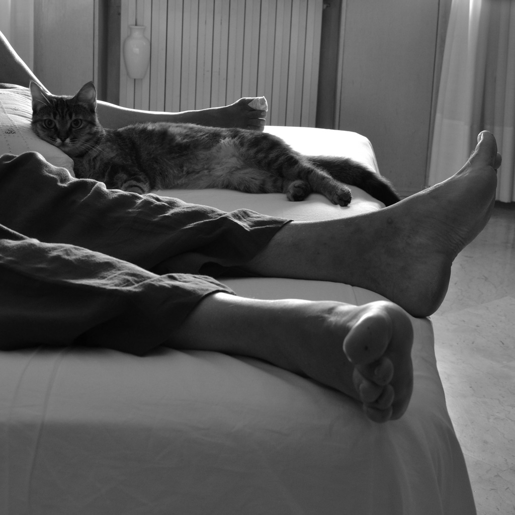 Riposo ai PIEDI del letto