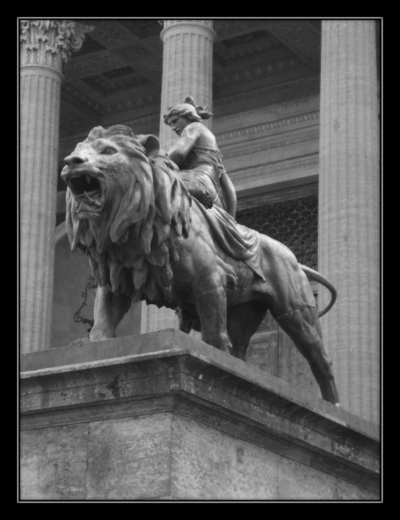 Leone Teatro Massimo (Pa)