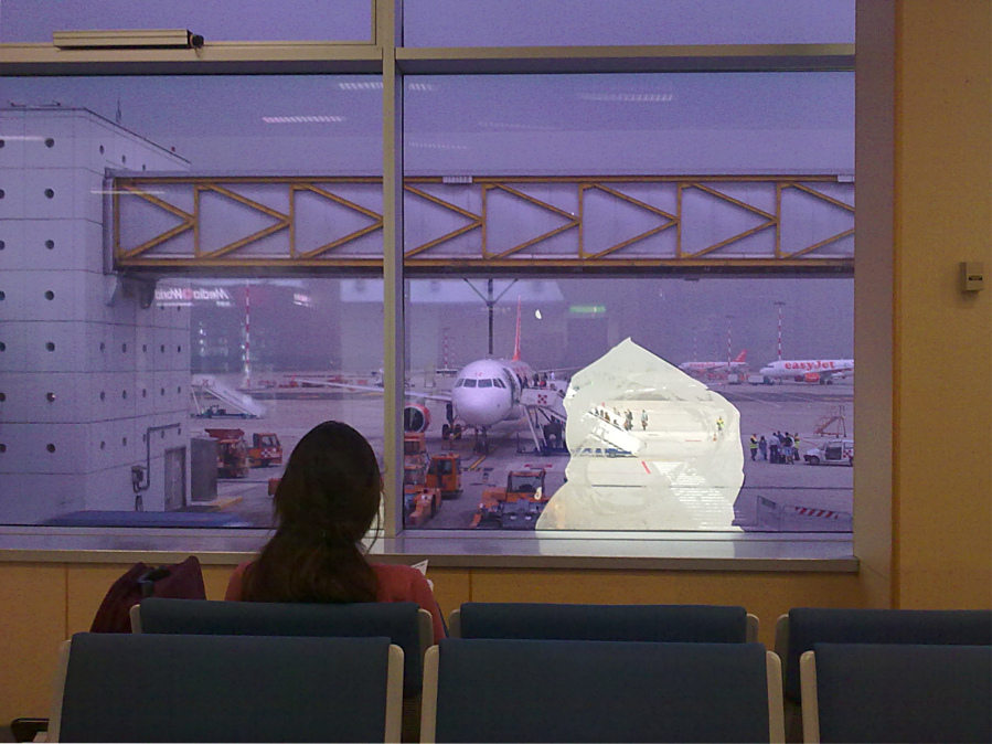 Fuori dalla finestra.