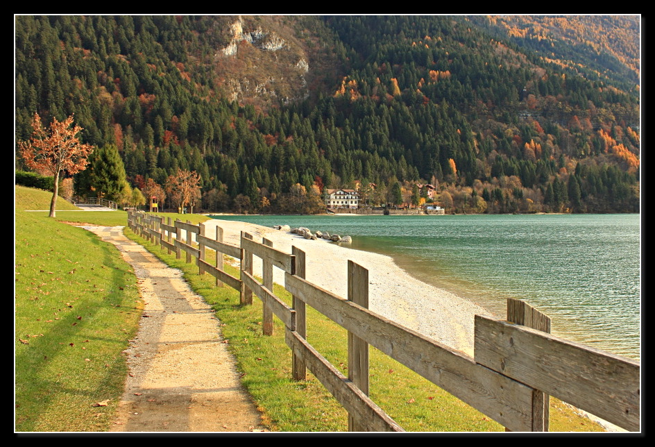lungo lago Molveno