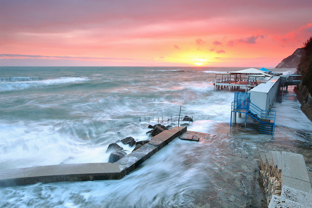 the colors of the sea