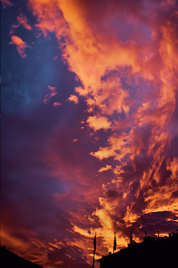 Alba alla stazione di Bologna