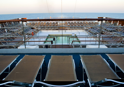 sulla nave al mattino presto