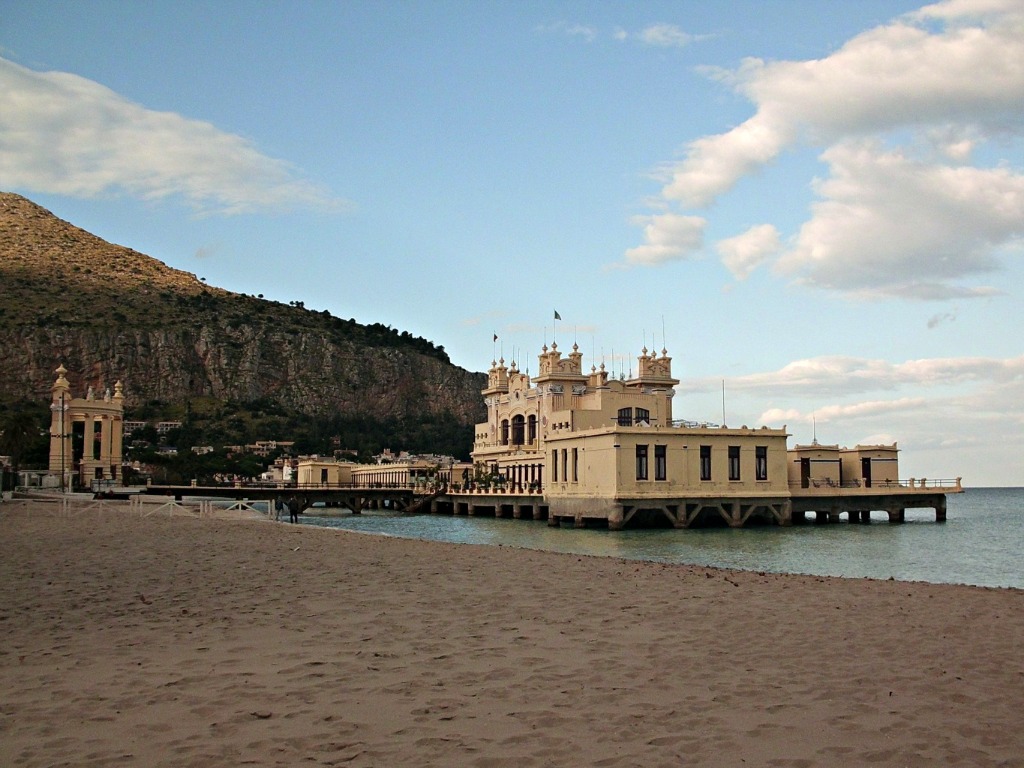 Il Charleston - Mondello (Pa)