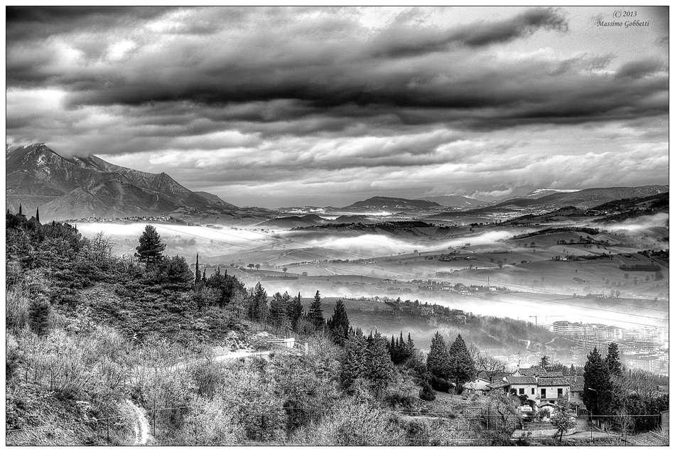 Snow & Fog near Fabriano