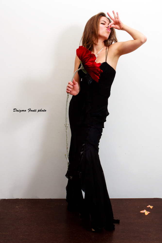 Sharon and deceptive flower