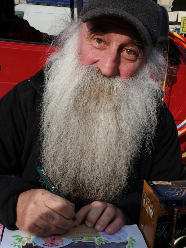 L'uomo del banco dei giocattoli