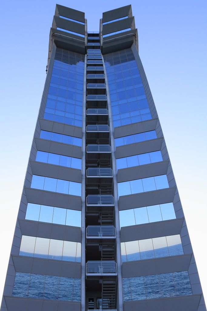 Con la testa tra le nuvole e le radici nel mare