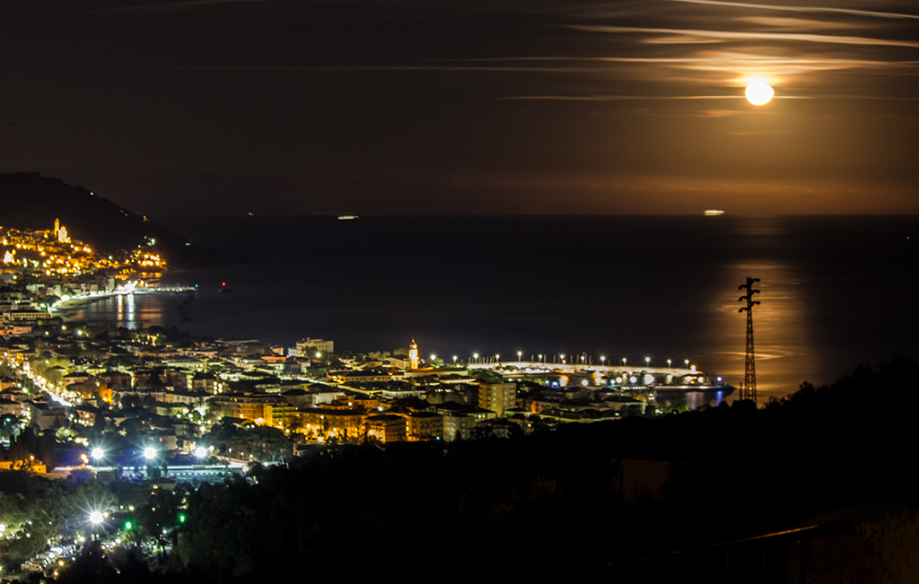 Diano Marina di notte
