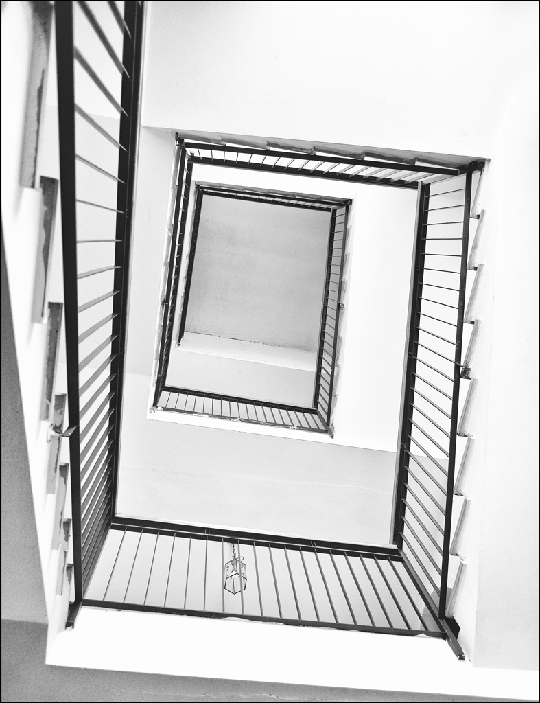 ... b i a n c o  . . . .