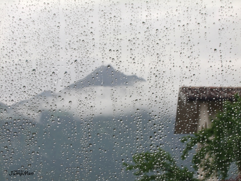 Tanto per cambiare...piove !